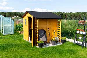 Shed vs. Garage: Which Storage Solution Is Right for You?